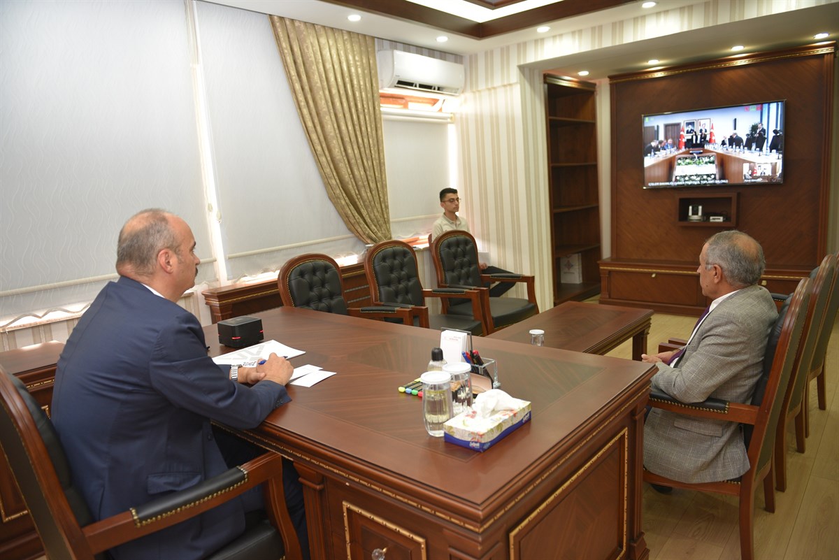 VKS Toplantısına Katıldı