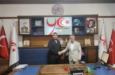 Yeni Yüzyıl Partisi hız kesmiyor