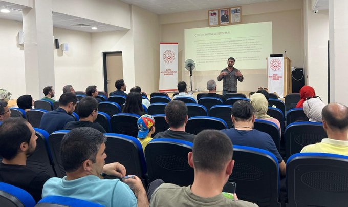 “Çocuk İhmali, İstismarı ve Mahremiyet” eğitimleri verildi