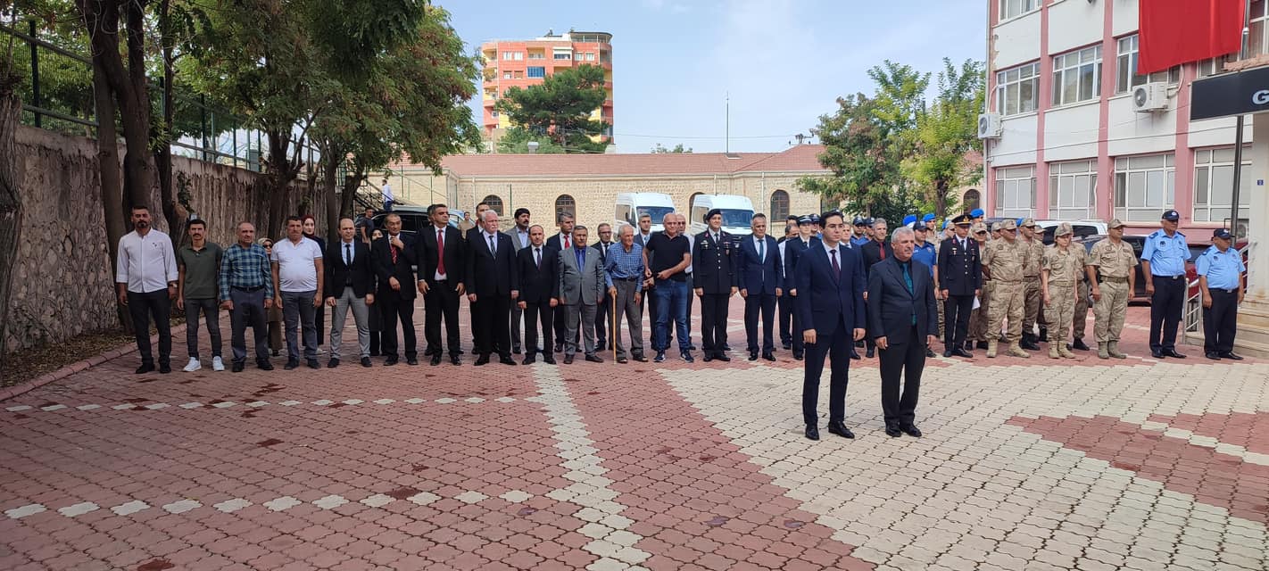 Gercüş Kaymakamı Muhammed Öztaş ve Belediye Başkanı Gündüz Günaydın, 19 Eylül Gaziler Günü Programına Katıldı