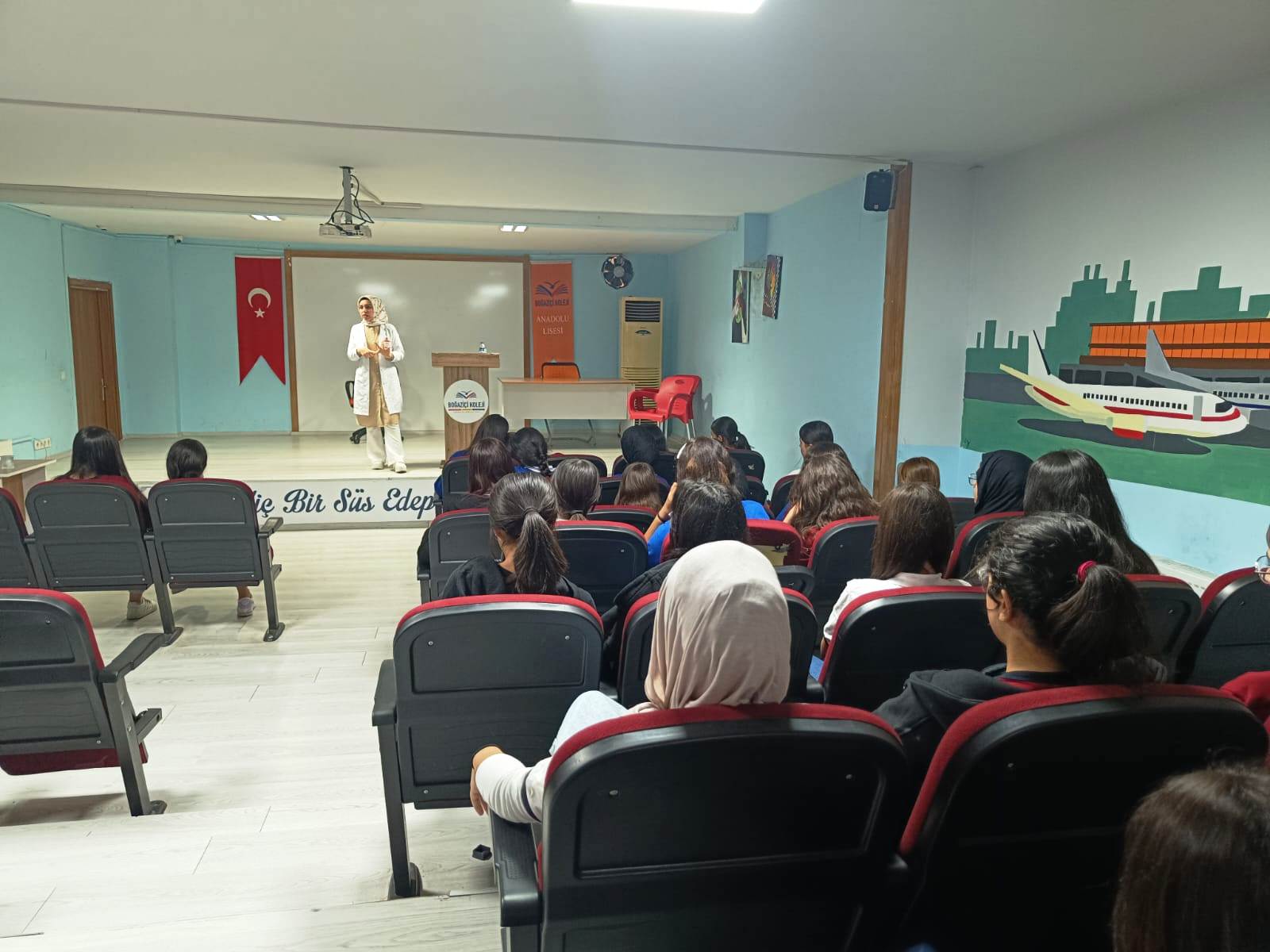 Boğaziçi Koleji’nde ‘Kadın ve İslam’ semineri düzenlendi