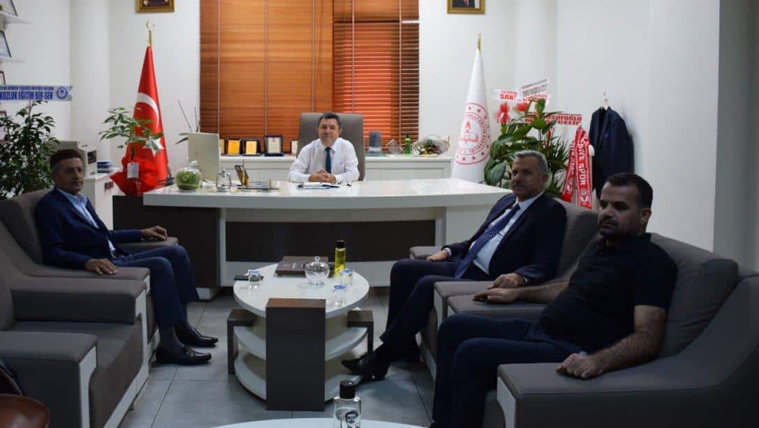 Kozluk Belediye Başkanı Veysi Işık’tan İlçe Milli Eğitim Müdürüne ziyaret