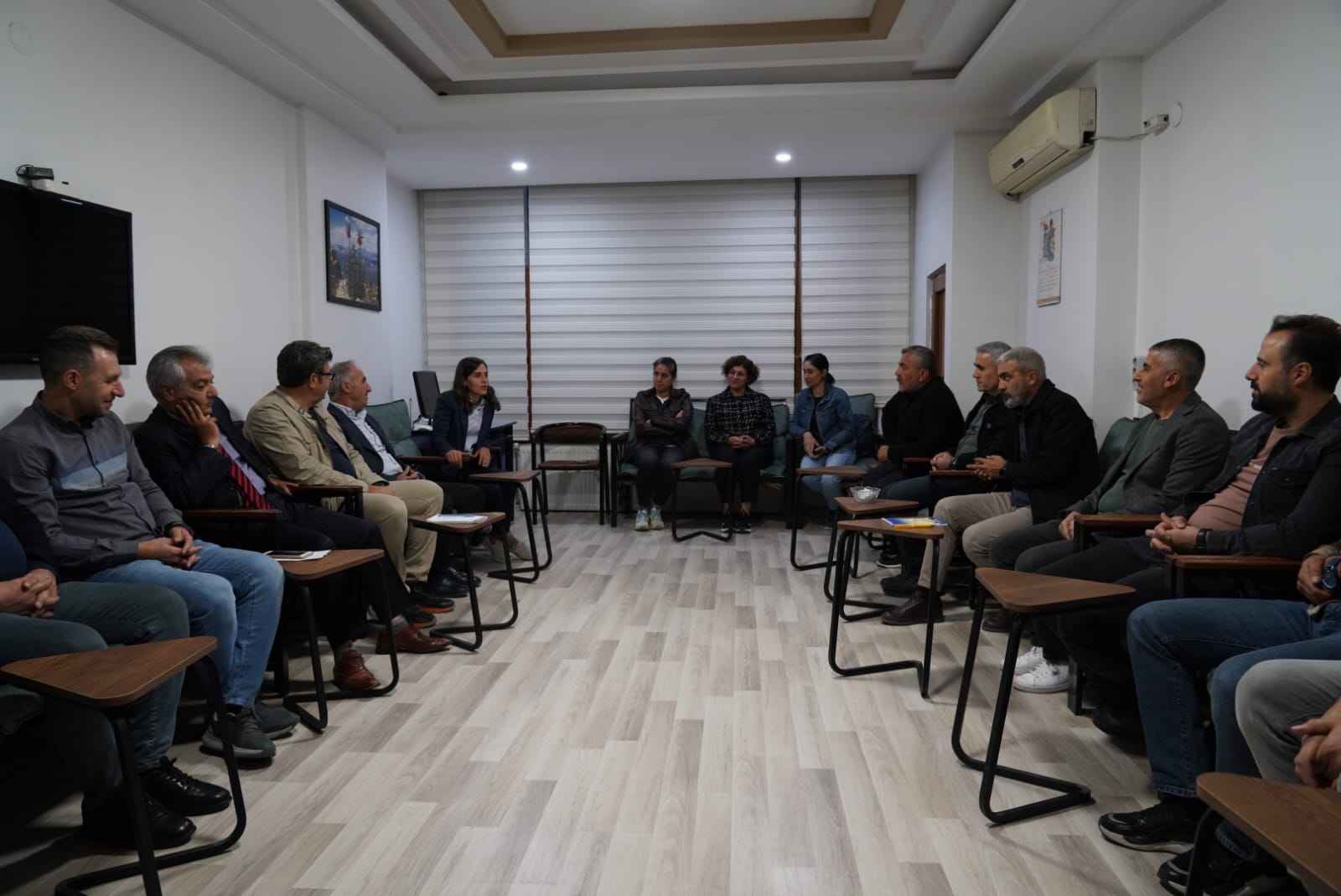 Eşbaşkanlardan Eğitim Sen’e Ziyaret