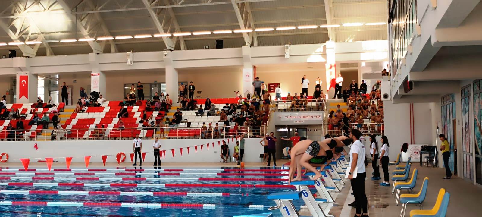 Cumhuriyet Bayramı için yüzdüler