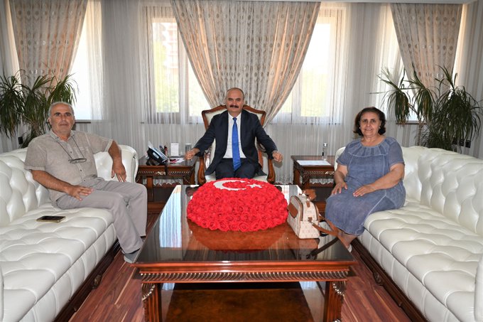 Edirne Merkez Sabuni Mahalle Muhtarı Namık Babacan’dan Vali Canalp’a Nezaket Ziyareti