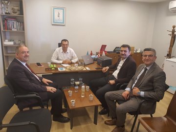 Müdür Eryarsoy, Türkiye Gençlik Vakfı’nı Ziyaret Etti