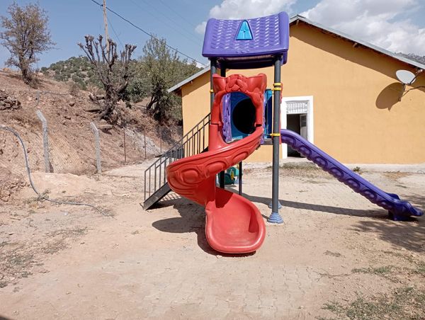 Gümüşörgü Köyü’ne Çocuk Oyun Parkı Yapımı Tamamlandı