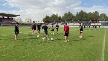 Karaköprü Belediyespor, Batman Petrolspor Maçı Hazırlıklarını Sürdürüyor