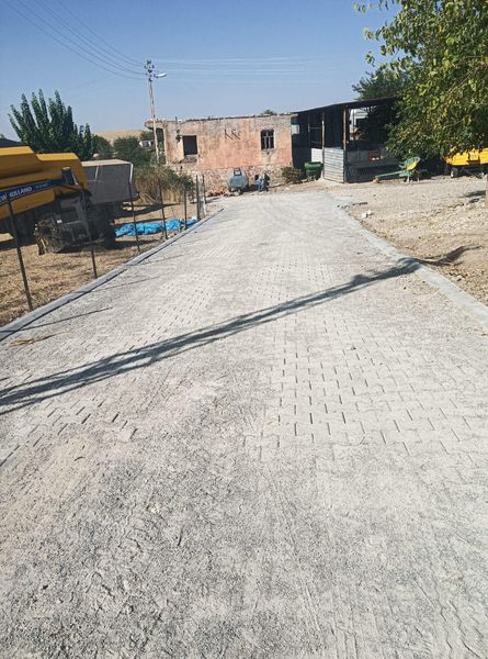 Kozluk’un Karaoğlak Köyüne Yeni Bir Soluk: Parke Taşı Döşeme İşleri Tamamlandı