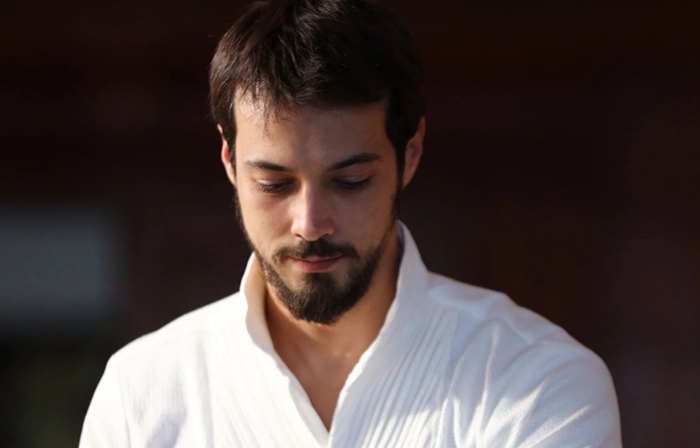 Kızıl Goncalar 23. Bölüm Fragmanı Yayında! Meryem, Zeynep’e Büyük Sırrı Açıklıyor