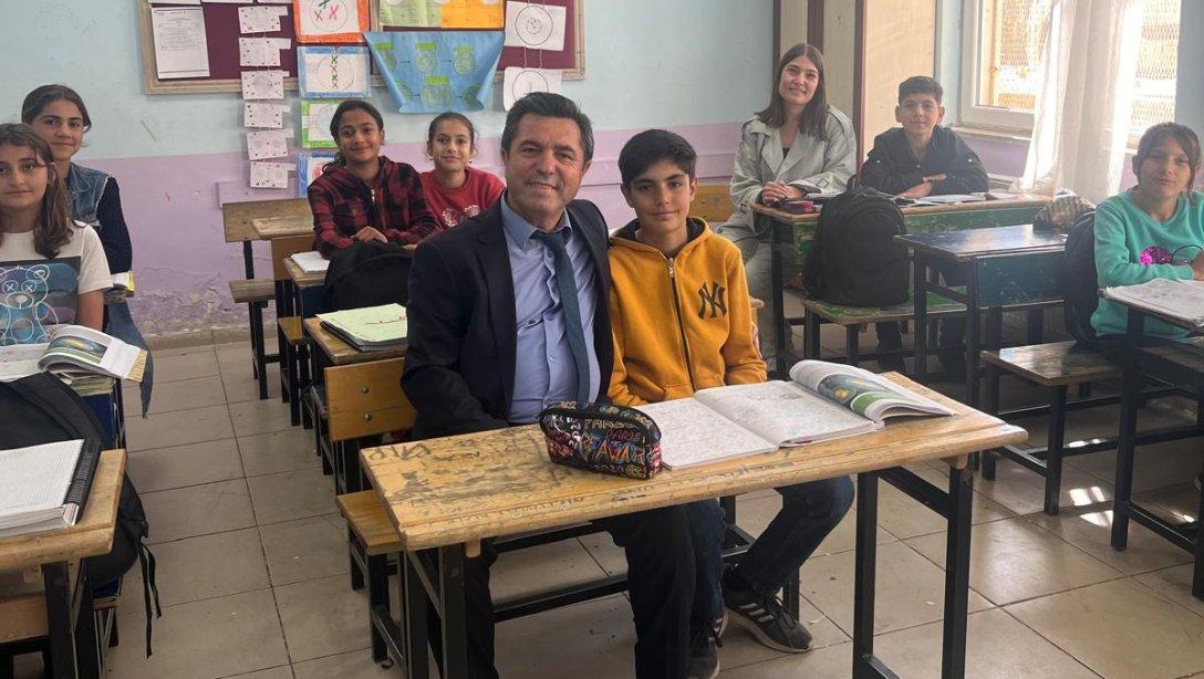 Müdür Önlü, okul ziyaretlerine devam ediyor