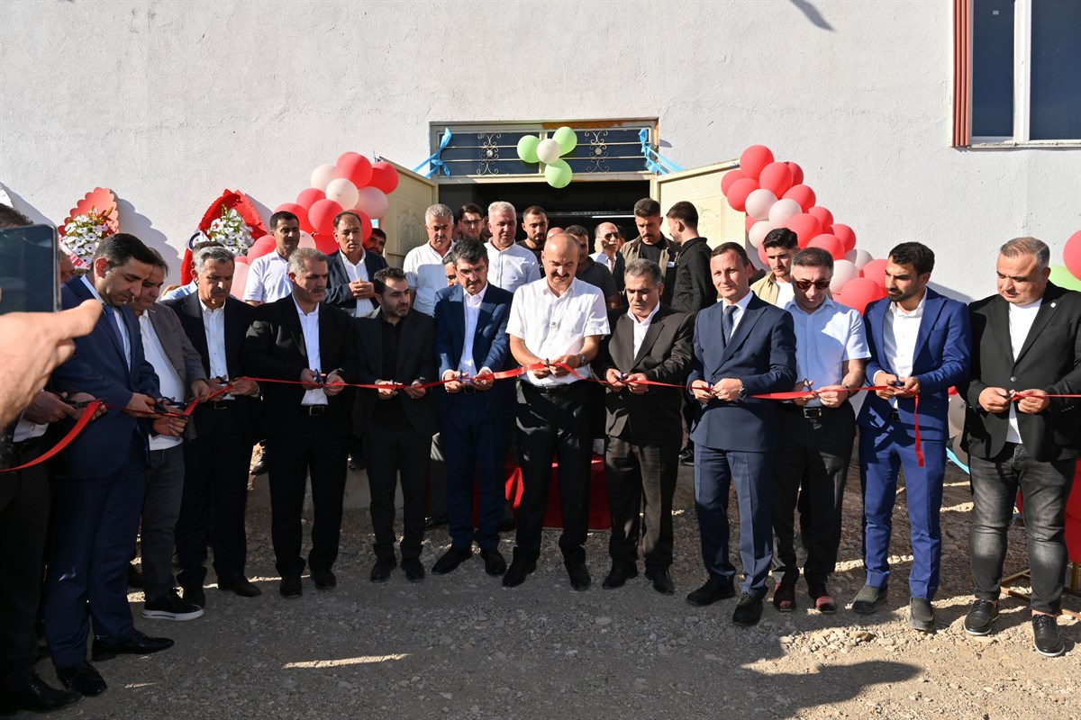 Kozluk’ta incelemelerde bulundu