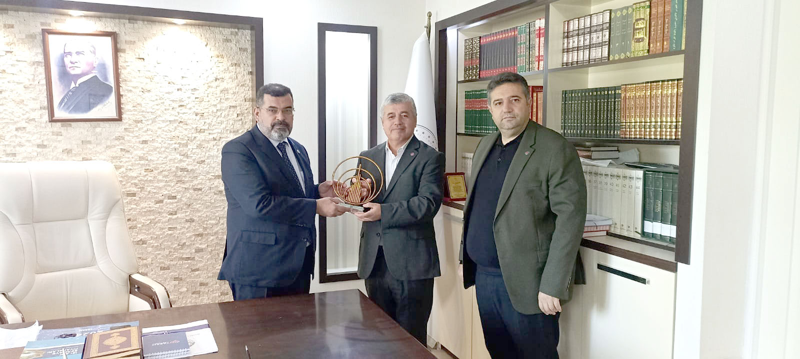 Memursen İl Başkanı Önlü, Müftü Durmuş’u ziyaret etti