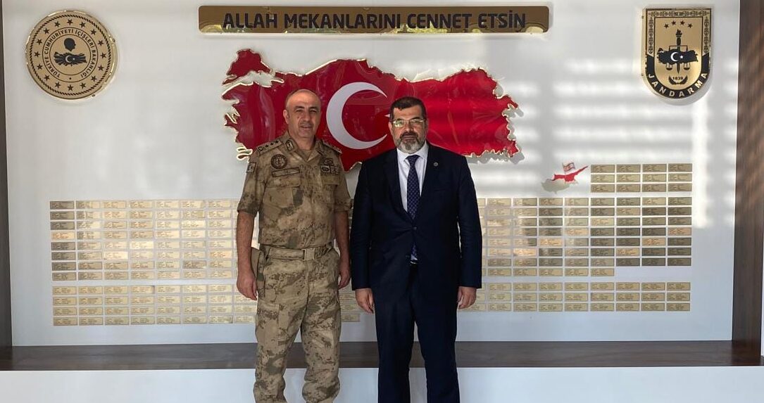 İl Müftüsü Durmuş’tan Jandarma Albay Cafer Öz’e hayırlı olsun ziyareti
