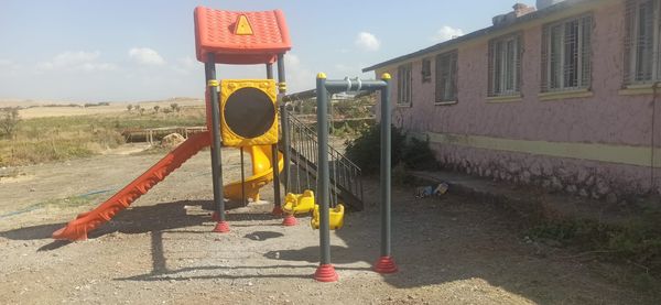 Kozluk’un Gürpınar Köyü’ne Çocuk Oyun Parkı Kazandırıldı!