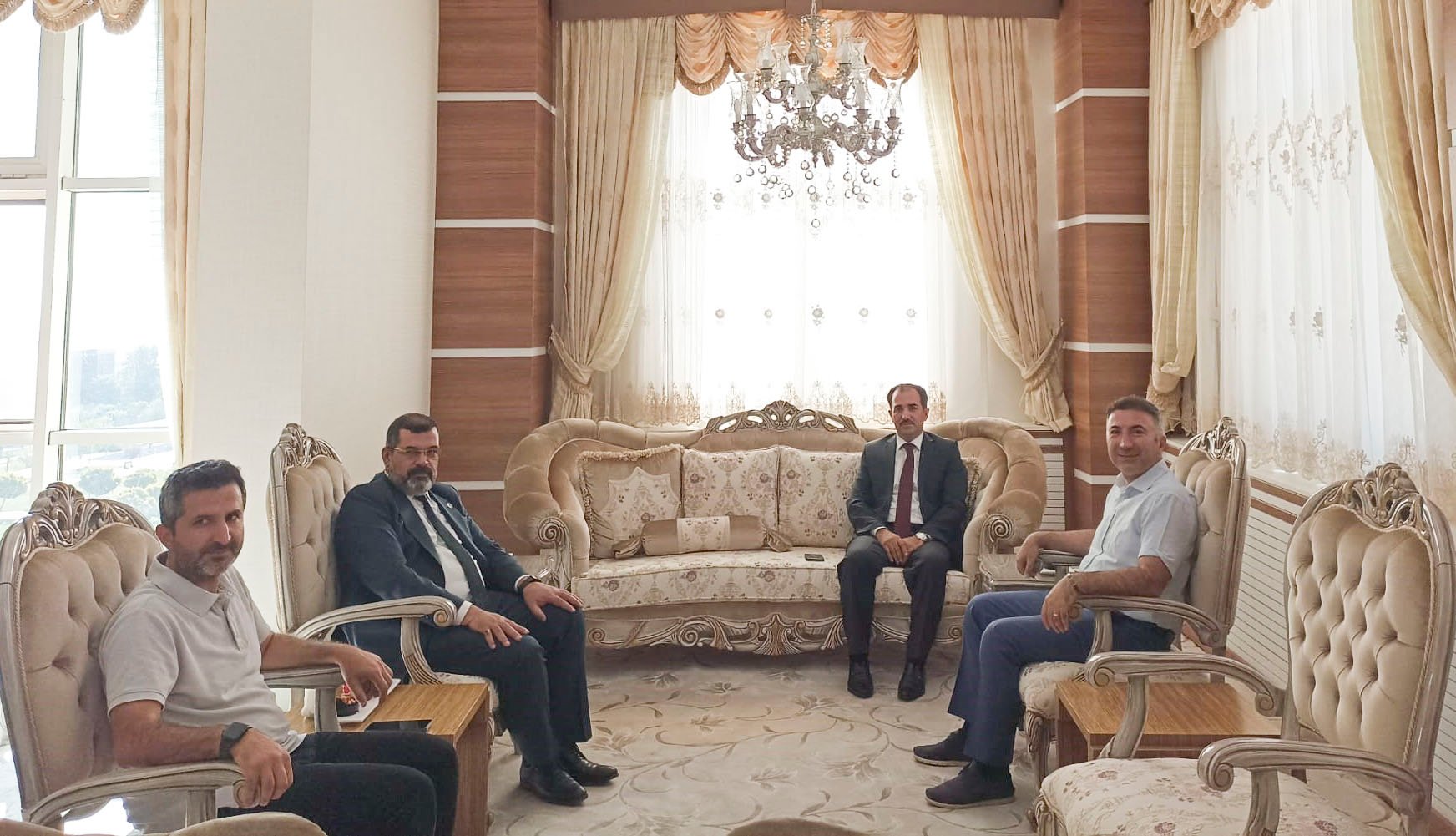 Batman İl Müftüsü Ahmet Durmuş, Üniversite Yönetimine İadeyi Ziyarette Bulundu