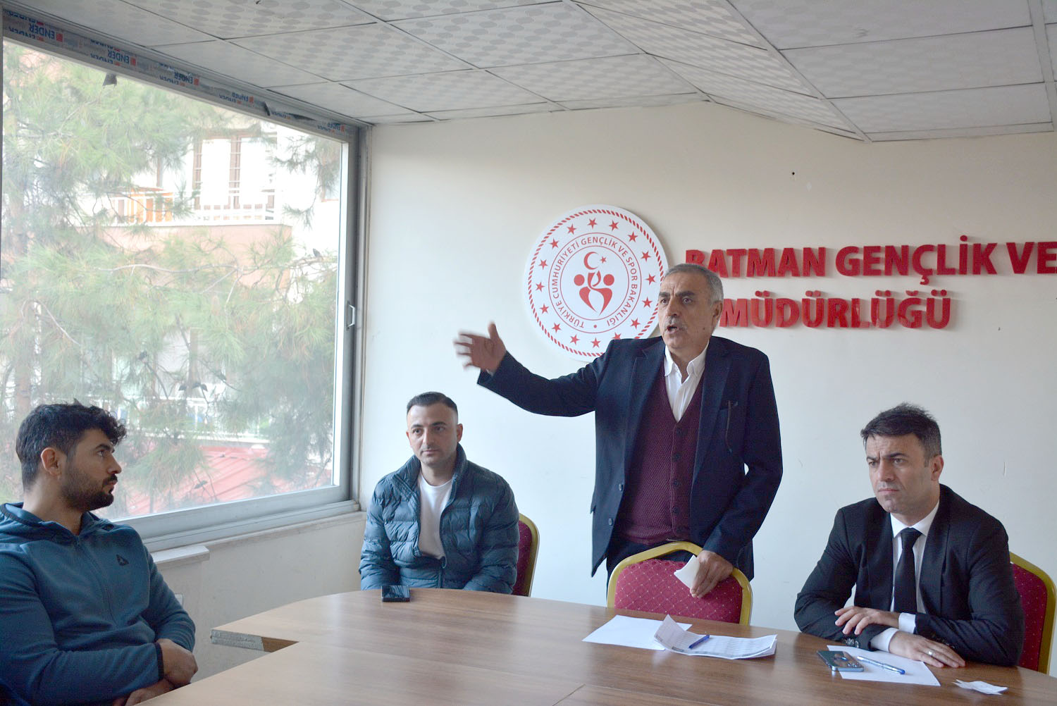 ‘Gerekirse sokakta çocuk ve genç arayacaksınız’