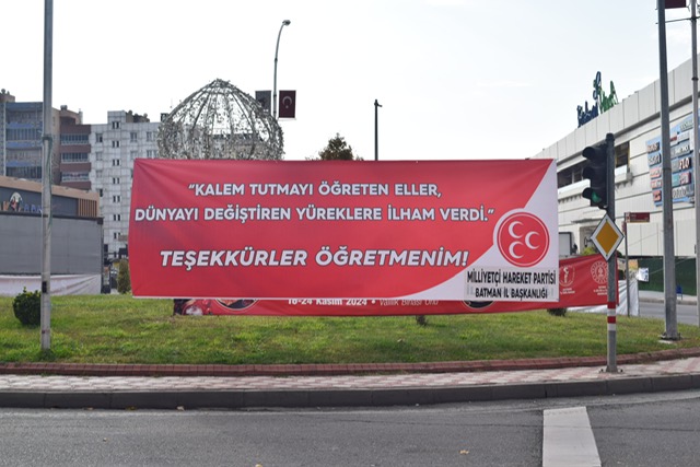 MHP’li Çetin’den Öğretmenlere anlamlı kutlama