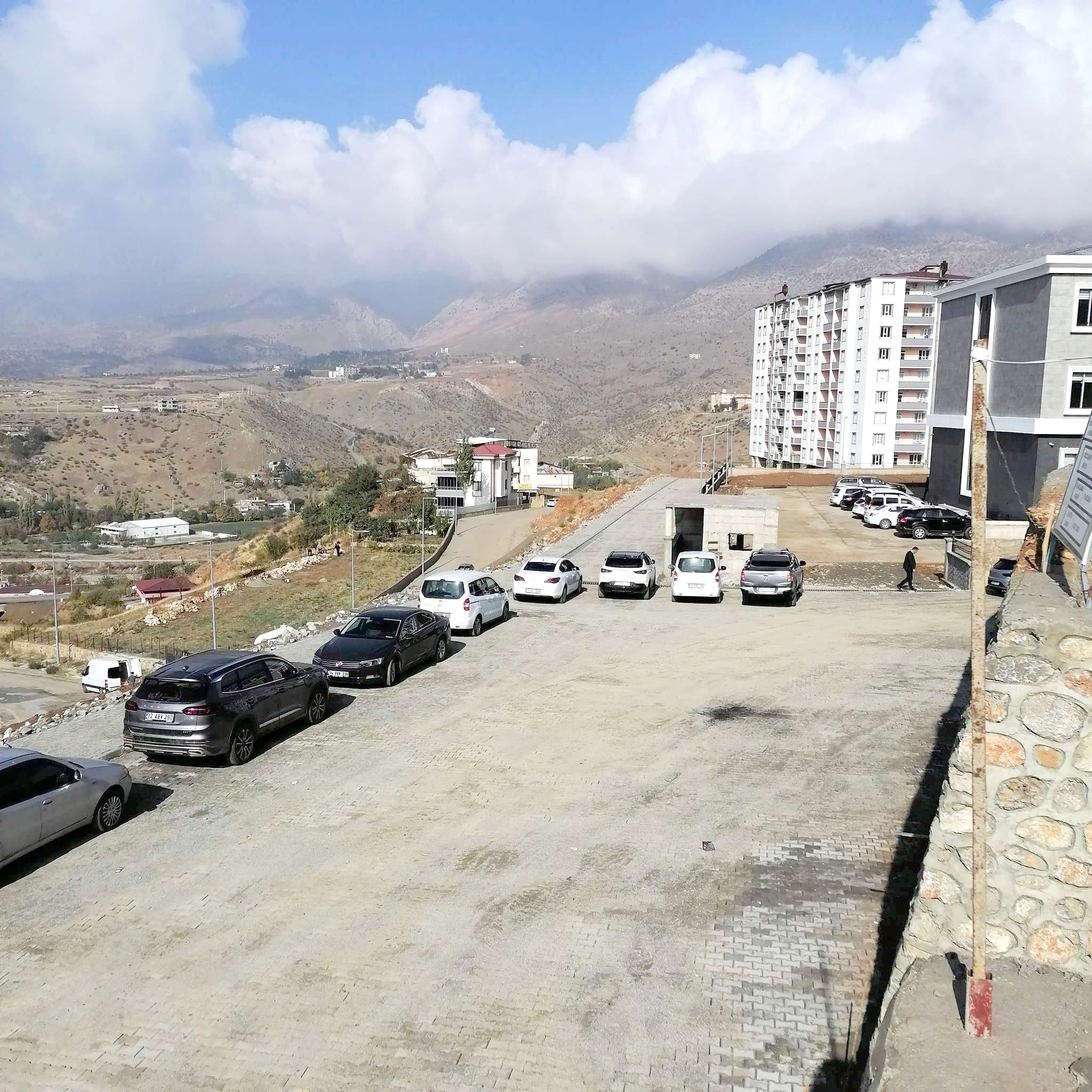 Yeni yol ulaşıma açıldı