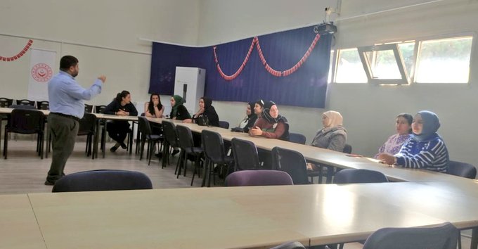 Batman Çocuk Evleri Sitesi Personeline “Aile Yaşam Becerileri” Eğitimi Verildi