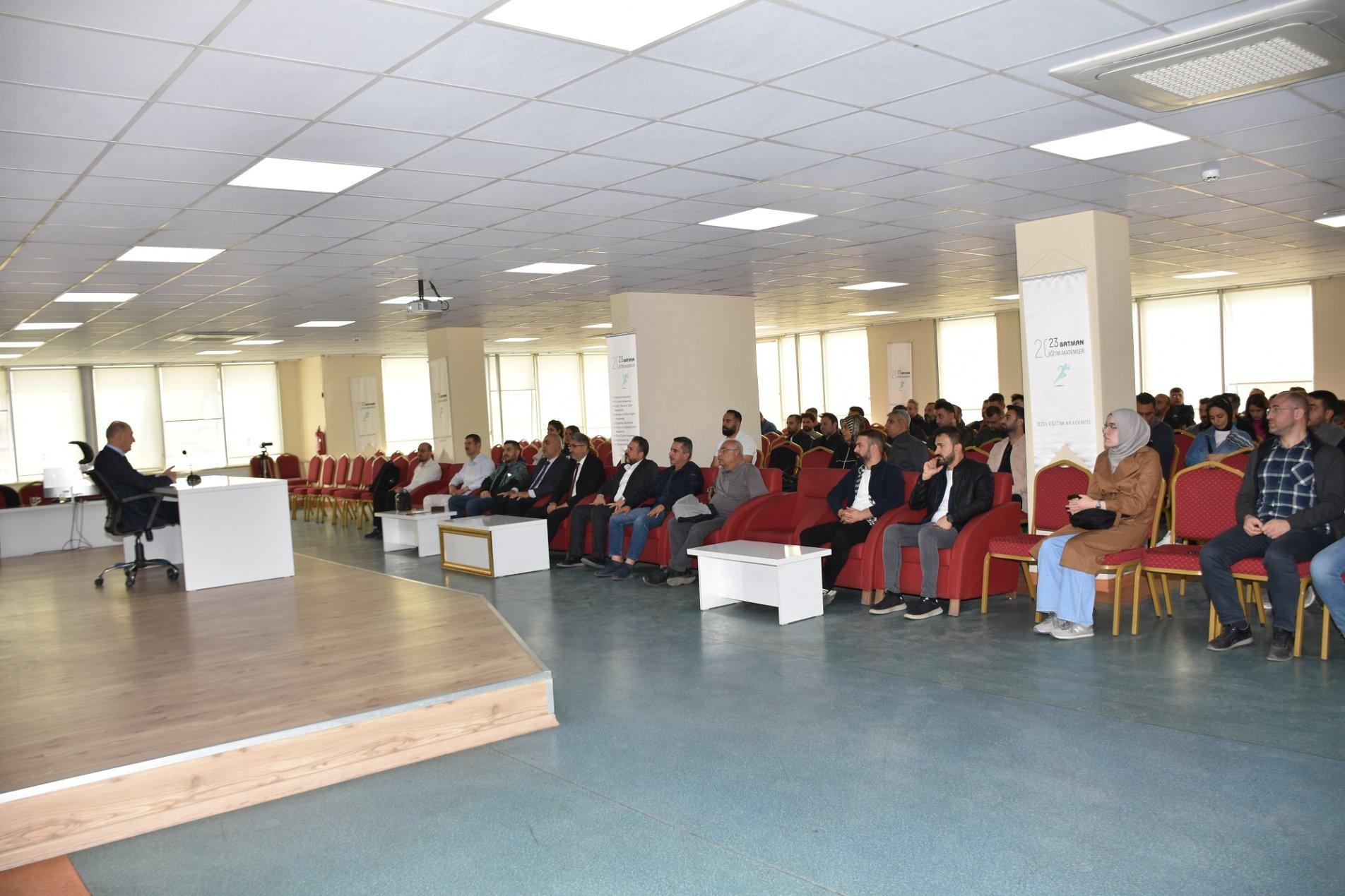 Bilişim Teknolojileri Rehber Öğretmenler toplantısı gerçekleştirildi