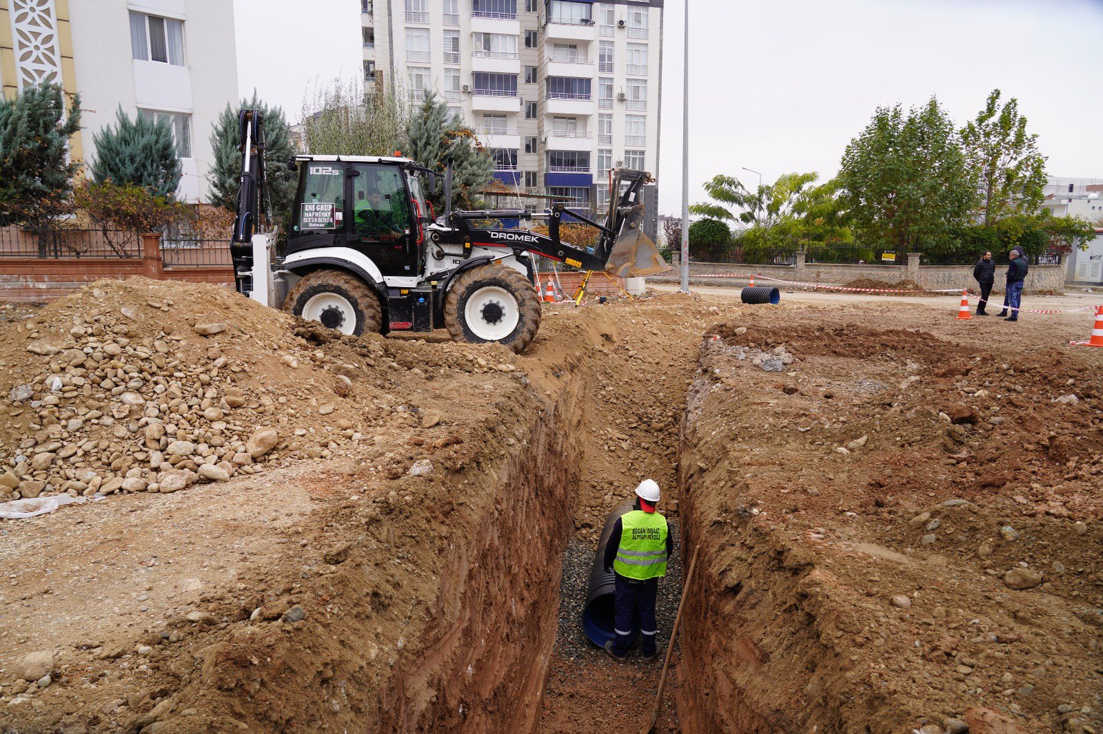 İmar alanlarında altyapı çalışmaları hız kazandı