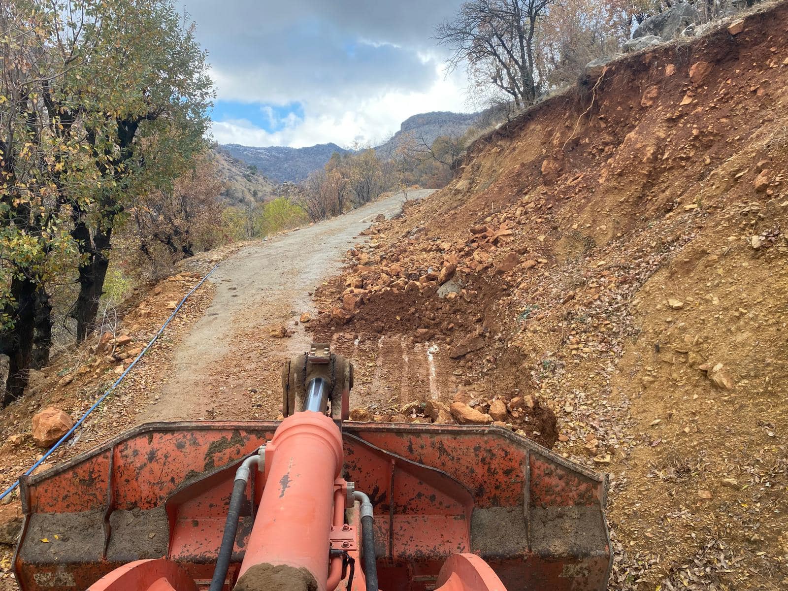 Köy yollarında kış hazırlıkları tamamlandı