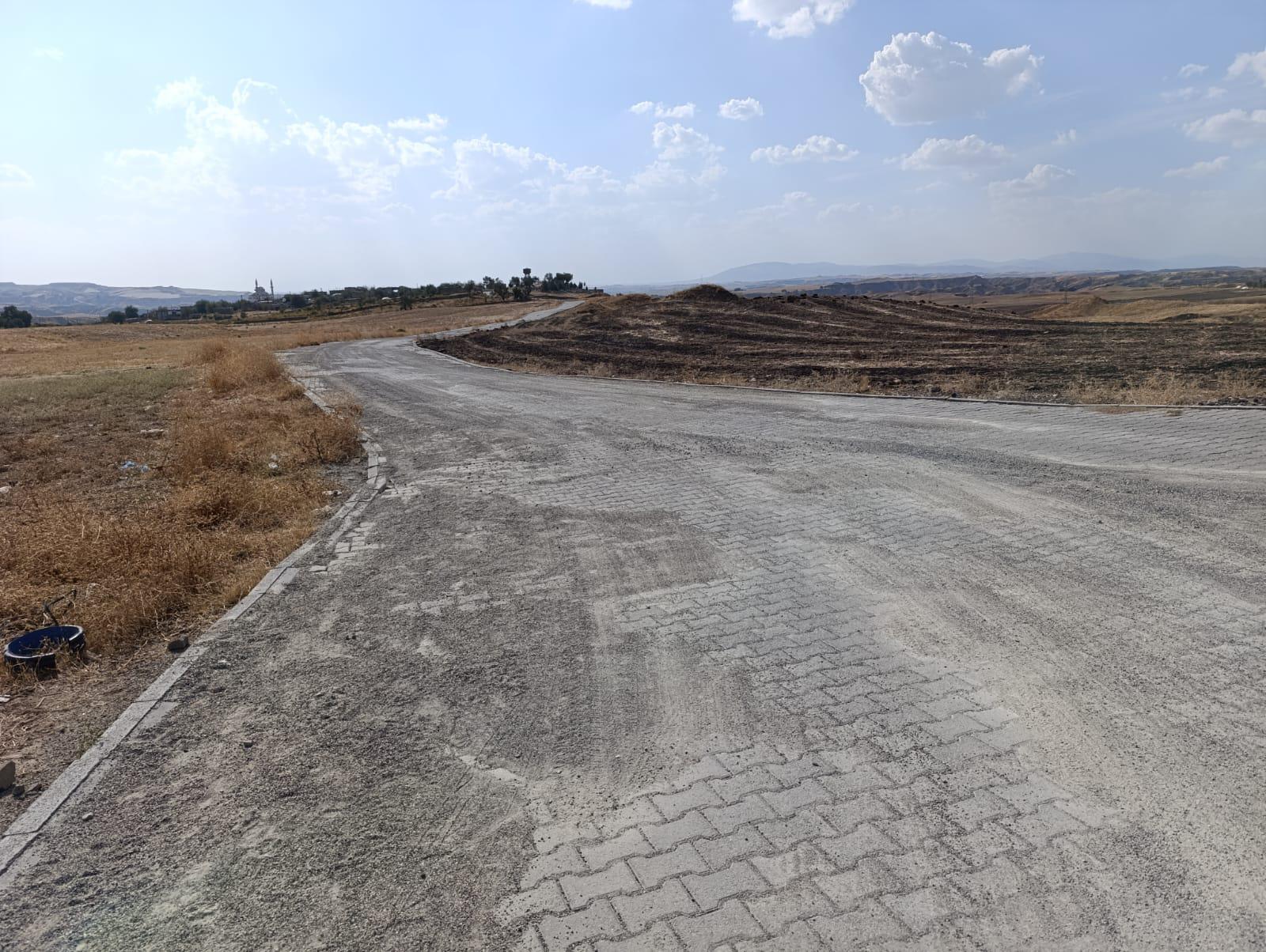 Seyitler Köyünde kilitli parke taşı döşeme çalışmaları tamamlandı