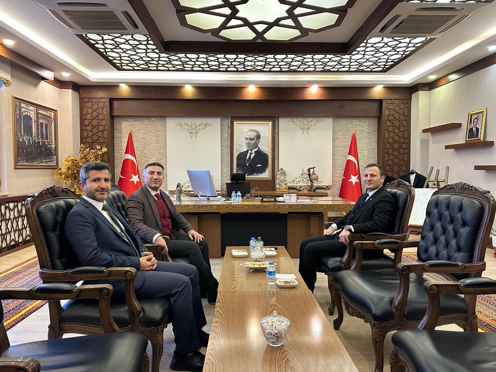 Rektörü Demir’den Kaymakam Güngör’e ziyaret