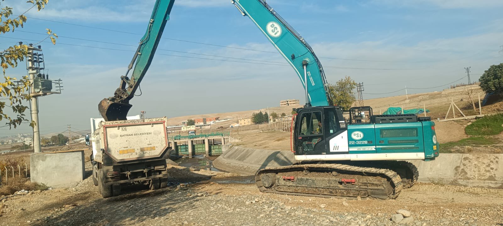 Sulama kanallarında temizlik çalışmaları başladı