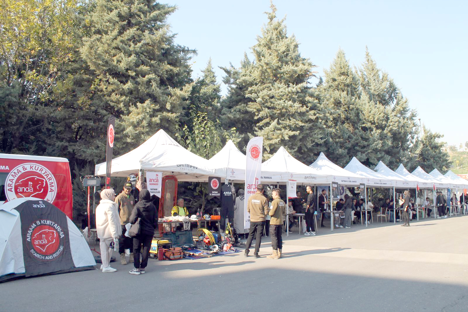 Batman Üniversitesinde Öğrenci Toplulukları tanıtım günleri yapıldı
