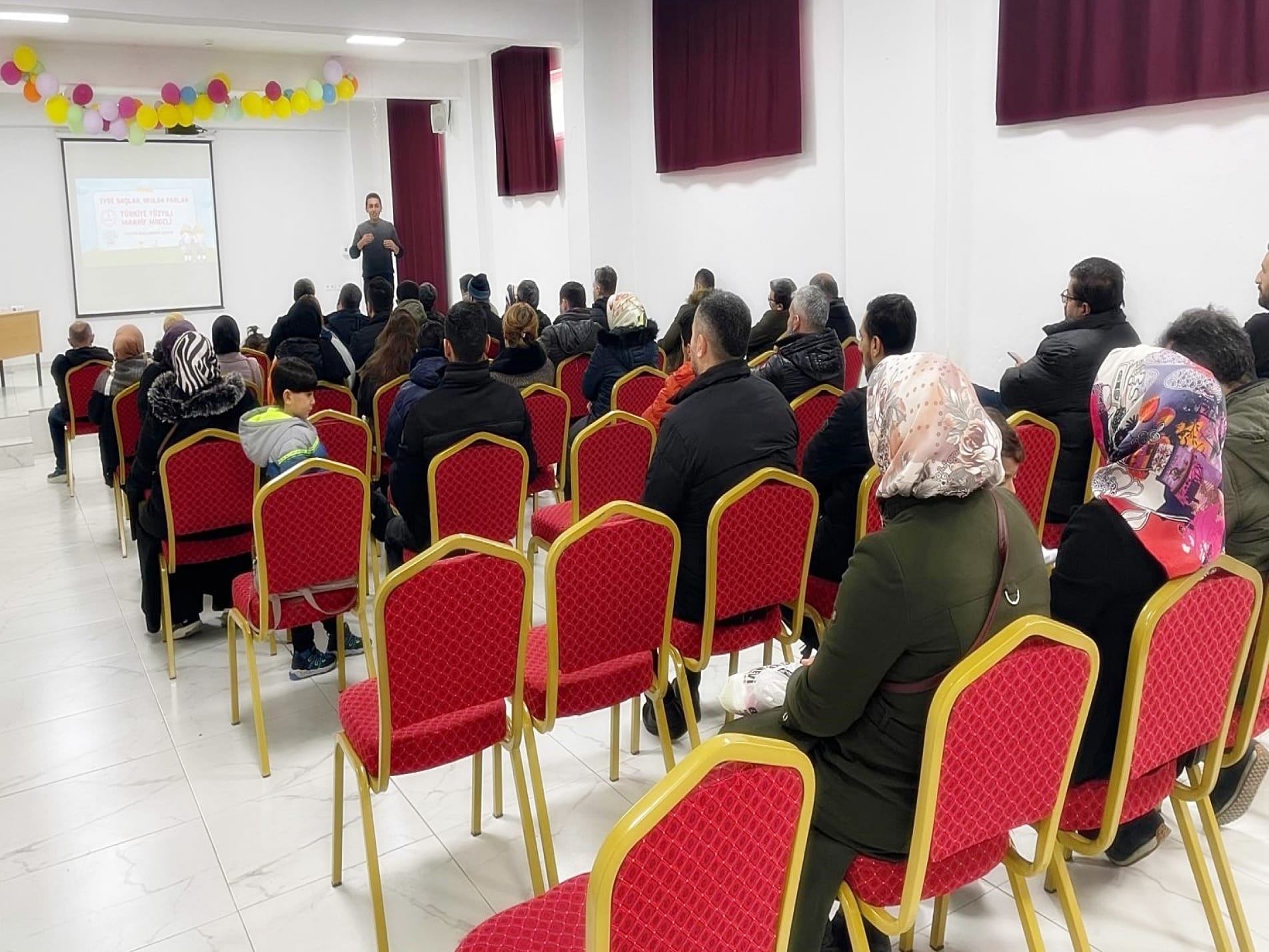 “Eğitim Evde Başlar Okulda Parlar” projesi başladı