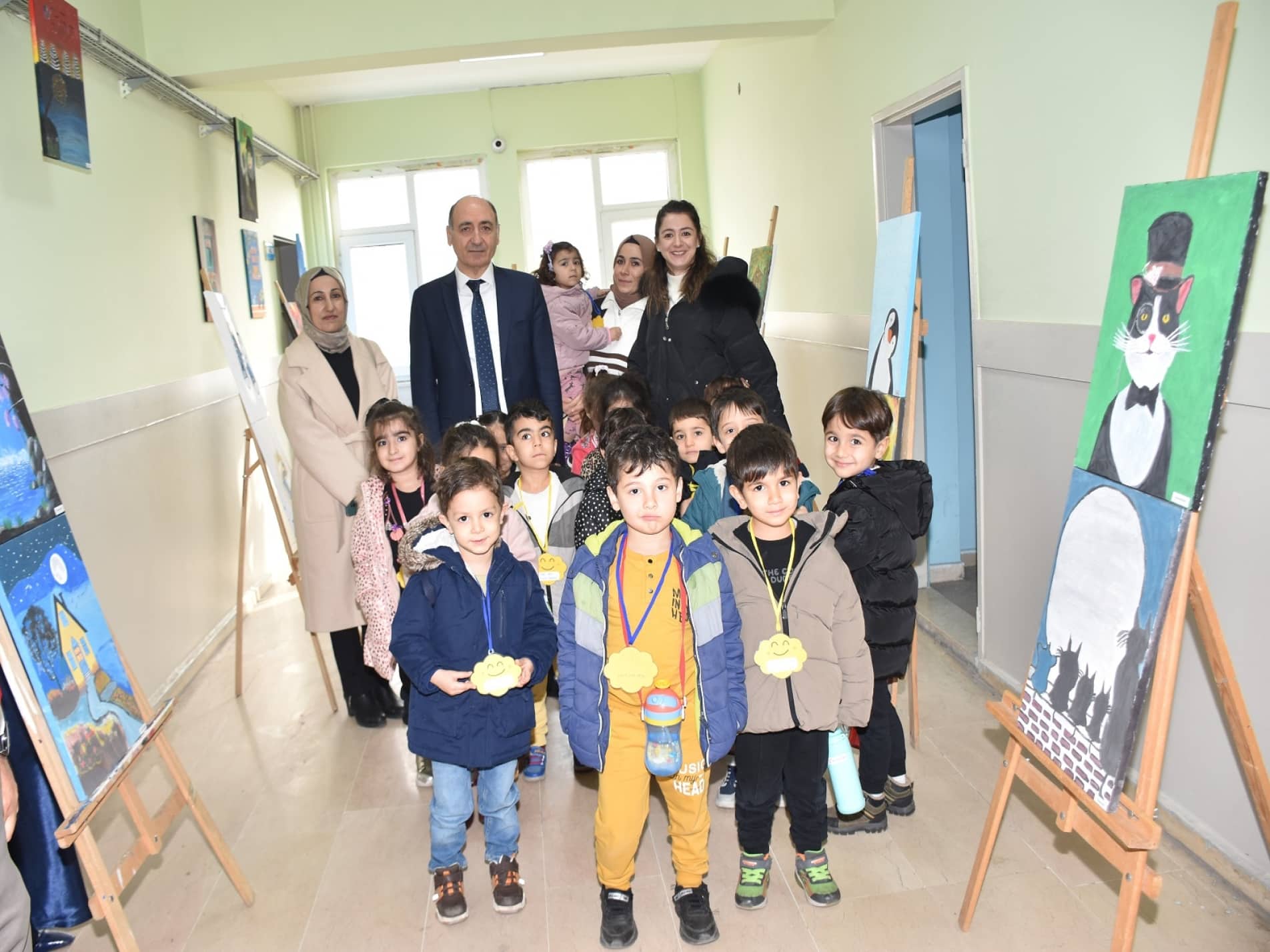 “Herkes İçin Sanat” resim sergisi açıldı