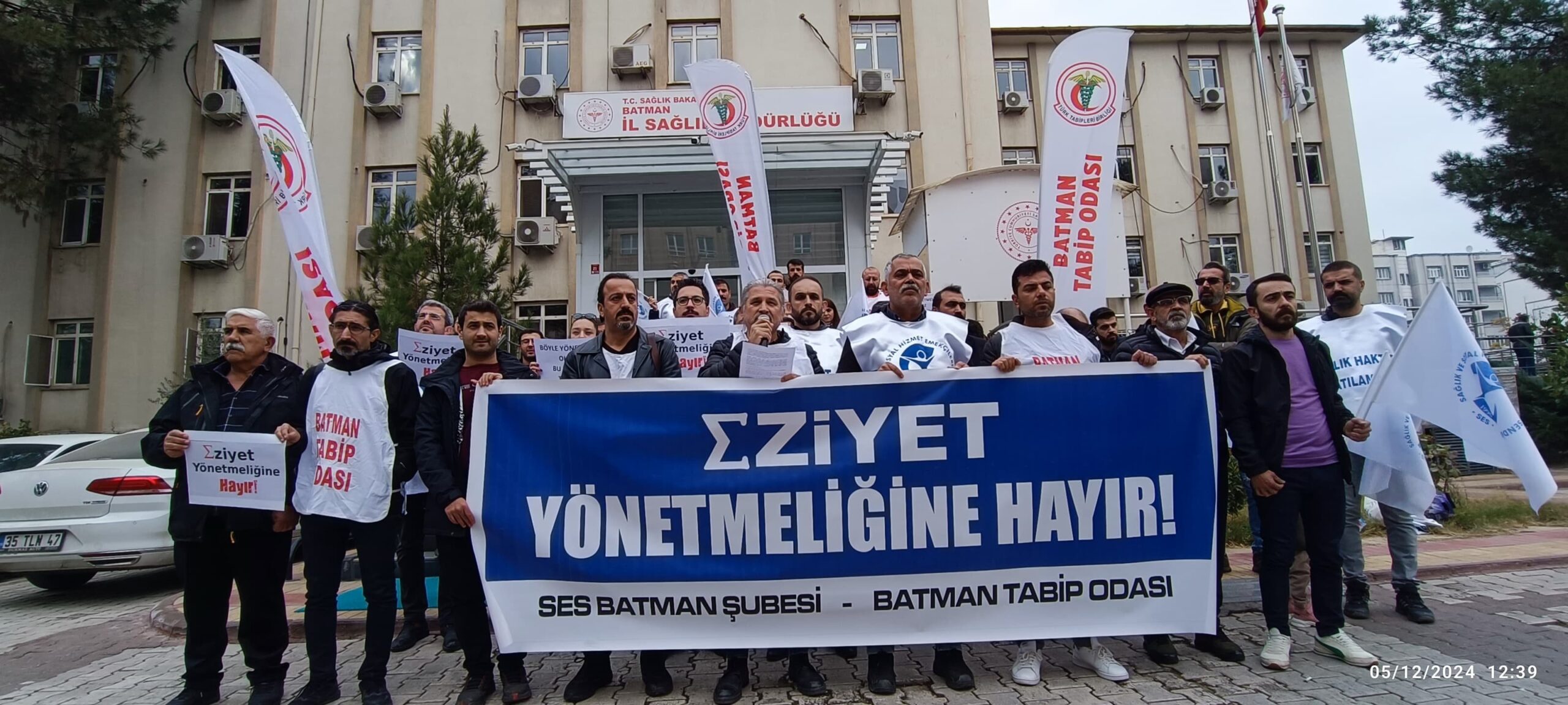 Aile Hekimliği Yönetmeliğine Tepkiler Sürüyor: SES ve Batman Tabip Odası Ortak Basın Açıklaması Yaptı