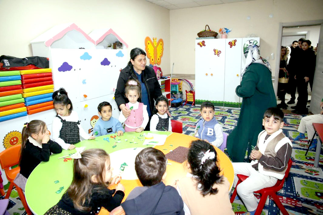 ‘Keşfet ve Parla’ ile minik yetenekler gün yüzüne çıkıyor