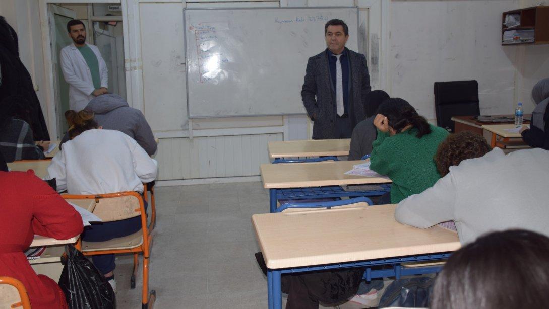 Kozluk’ta Türkiye Geneli TYT Deneme Sınavı düzenlendi