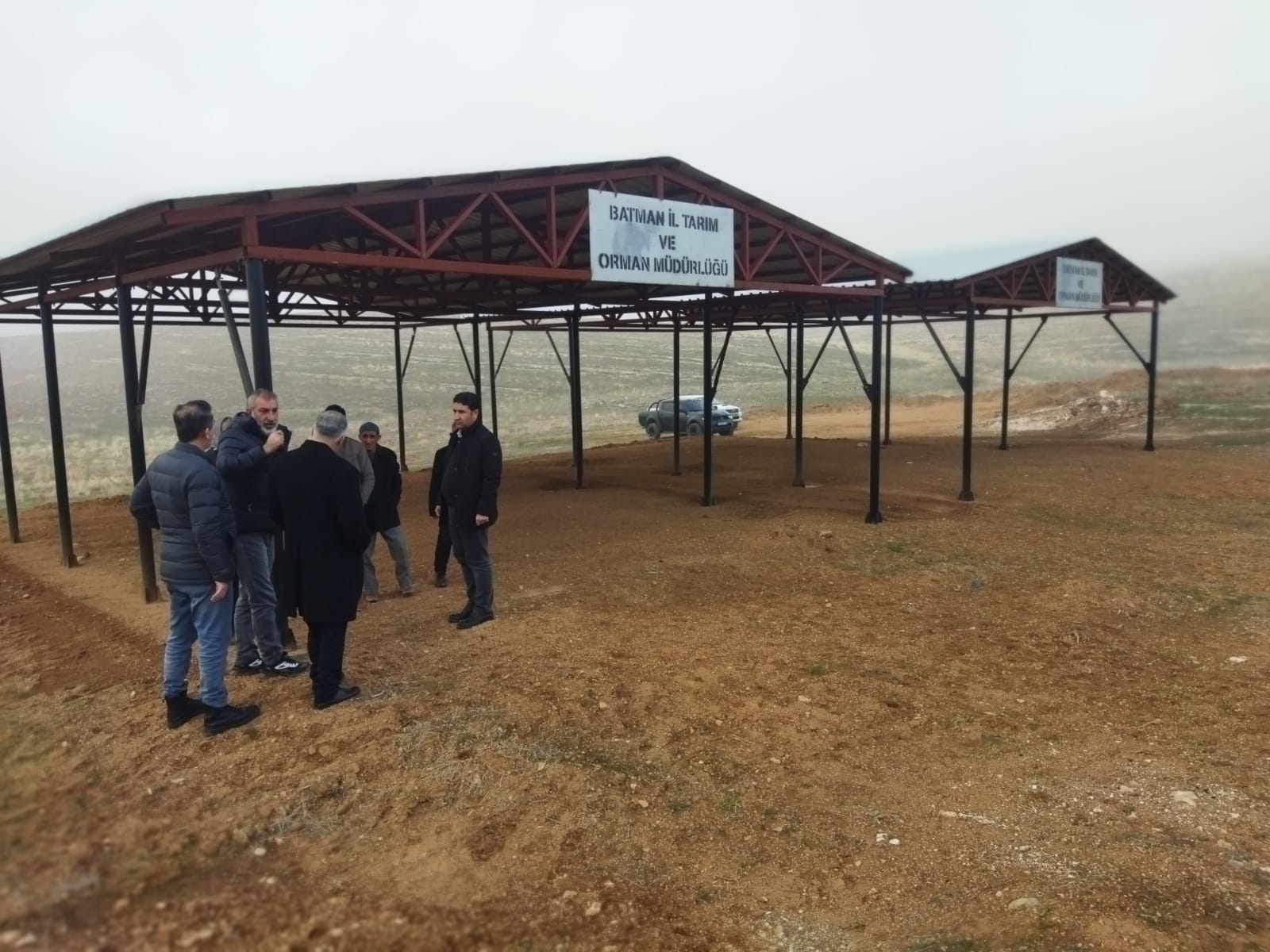 Meralara sıvat ve gölgelikler yapıldı