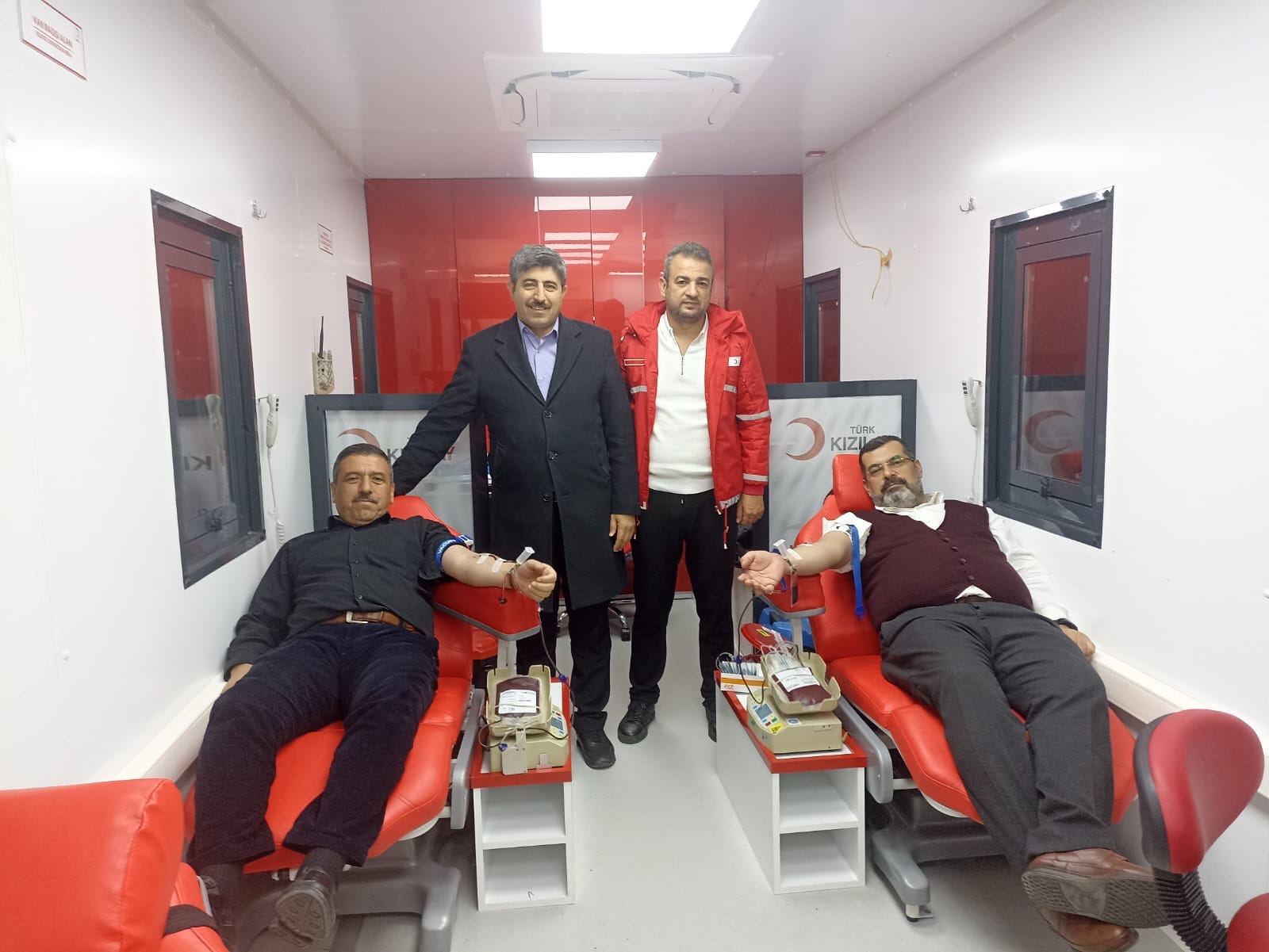 İl Müftüsü ve Yardımcısı Kan Bağışında bulundu