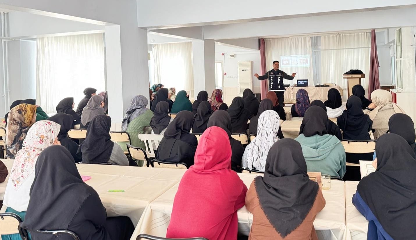 Narkotik Şube’den Hafızlık Kur’an Kursu öğrencilerine seminer