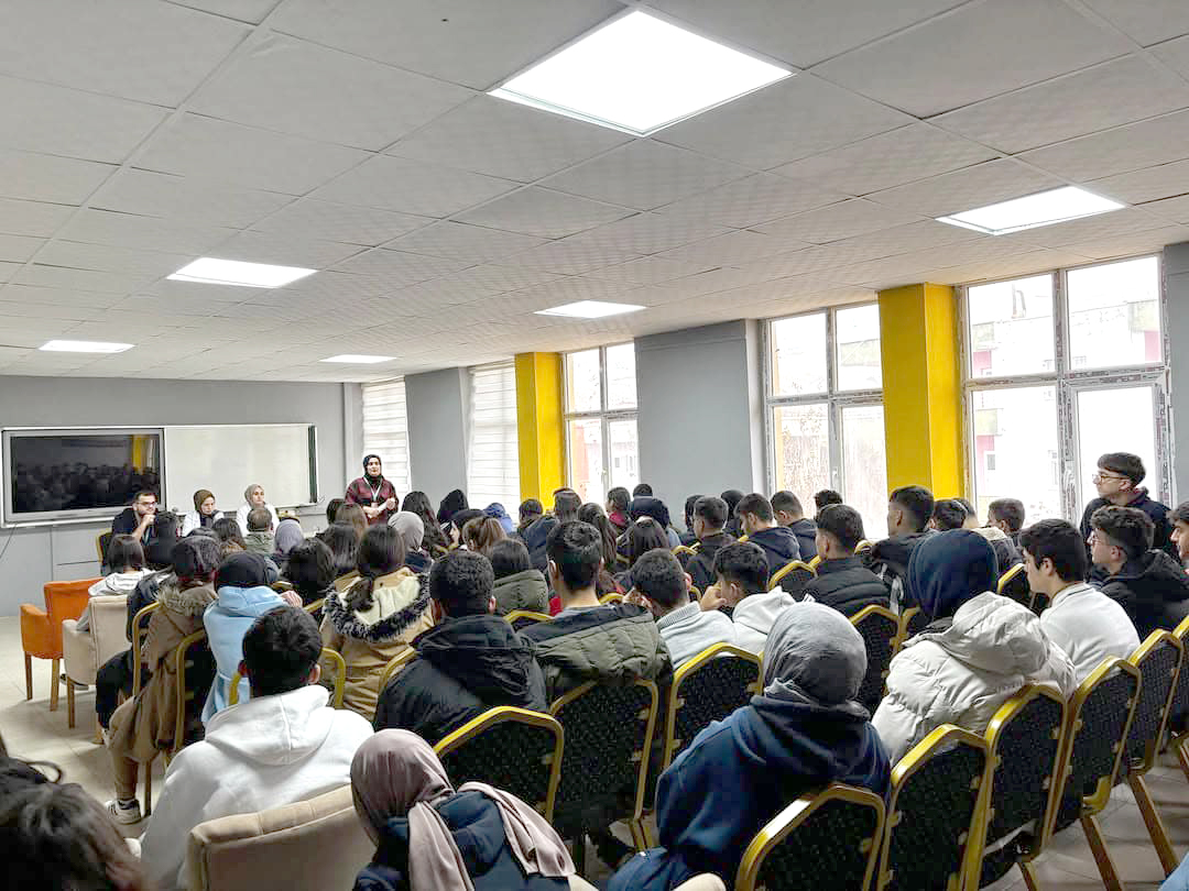 Öğrencilere meslek tanıtım etkinliği yapıldı