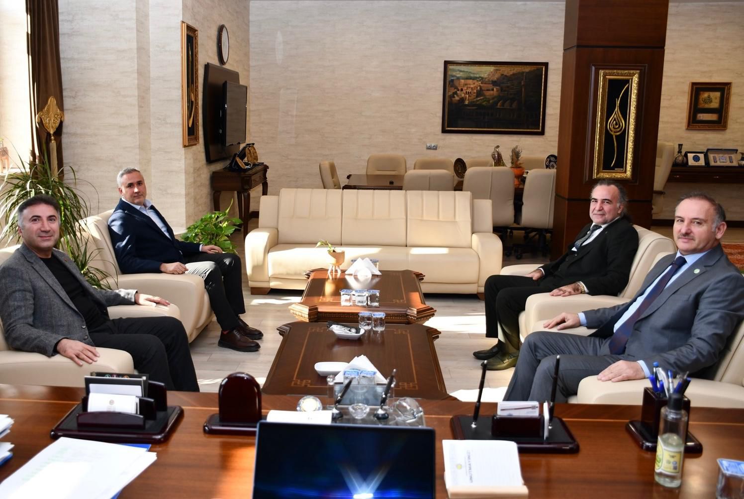 Rektör Prof. Dr. Demir’den Harran Üniversitesi Rektörüne iade-i ziyaret  