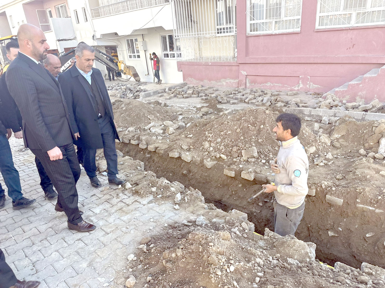 Hüseyin Şansi, Beşiri’deki doğalgaz çalışmalarını değerlendirdi