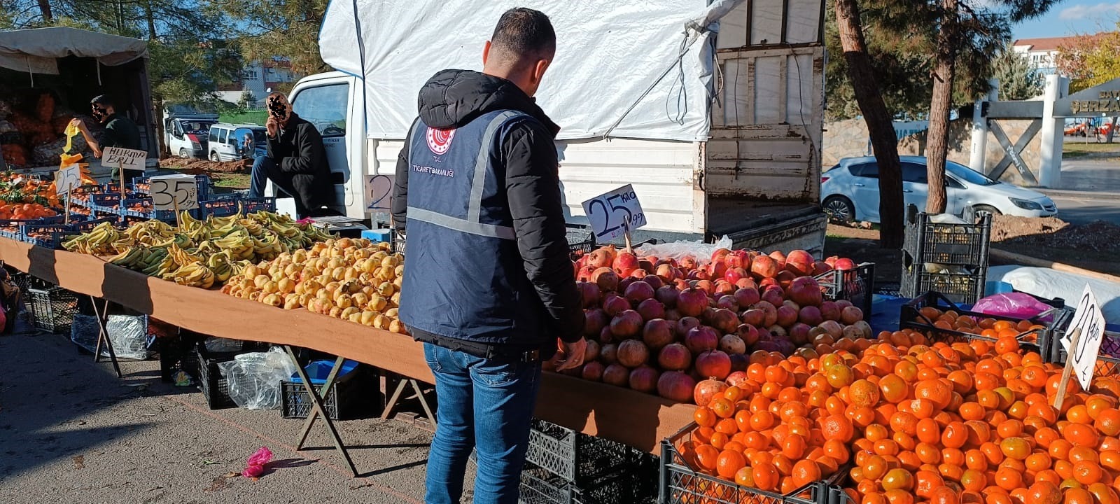 Semt Pazarlarında denetimler devam ediyor