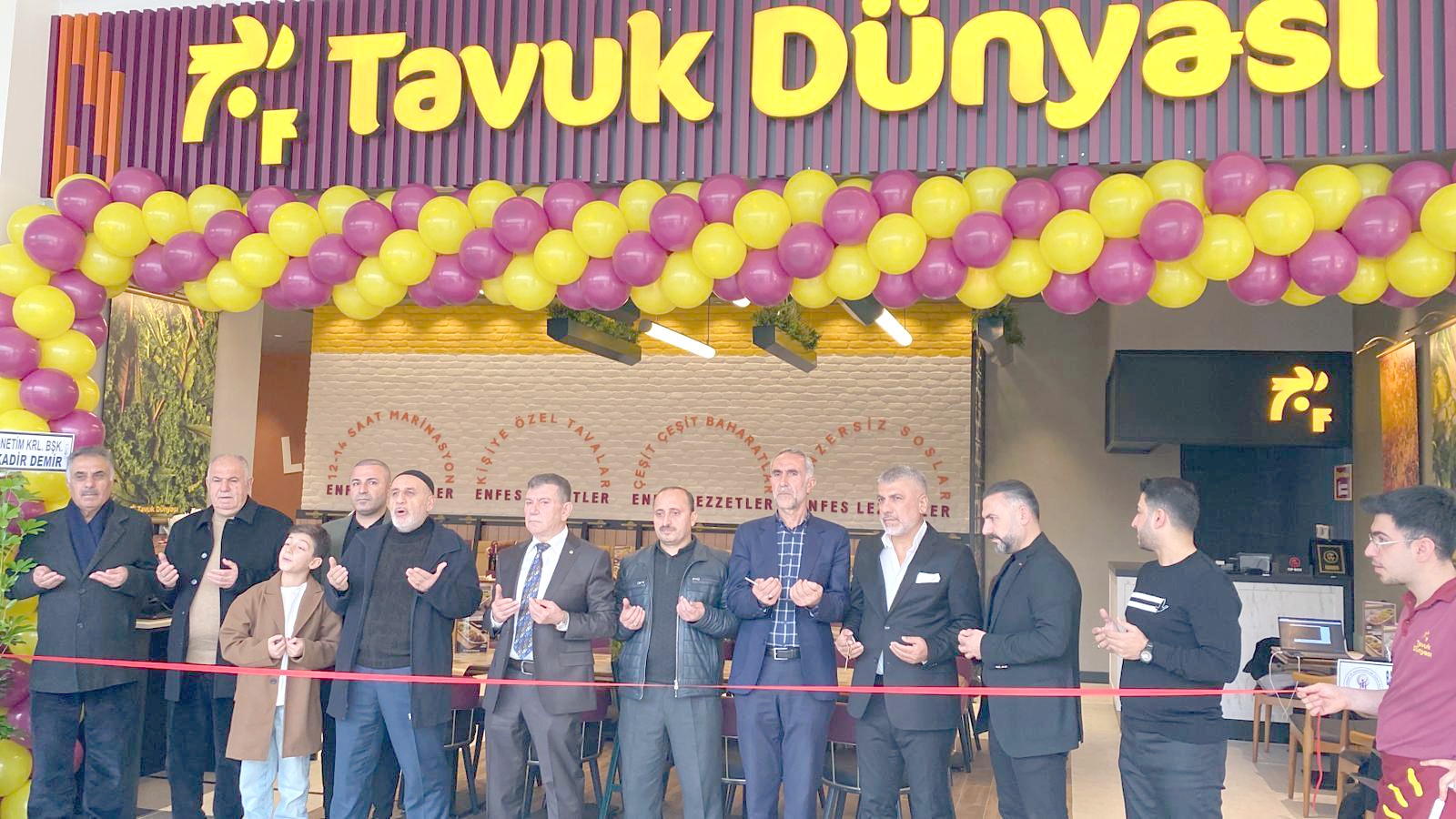 Tavuk Dünyası, Batman Park AVM’de Yeni Yüzüyle Açıldı