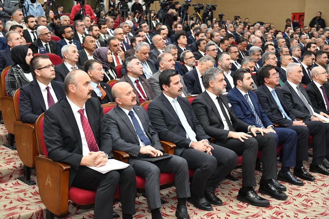 Vali Canalp, GAP Eylem Planı Toplantısına katıldı