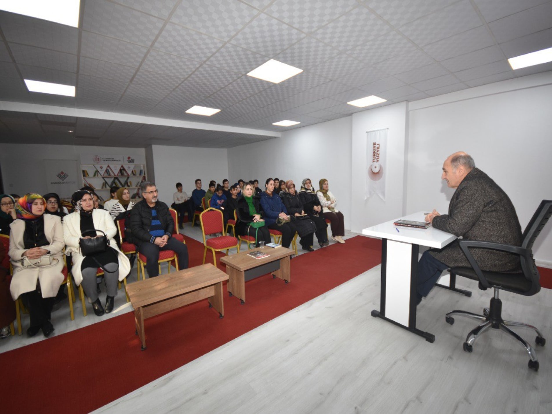 Veli okuma gruplarıyla eğitimde iş birliği güçleniyor