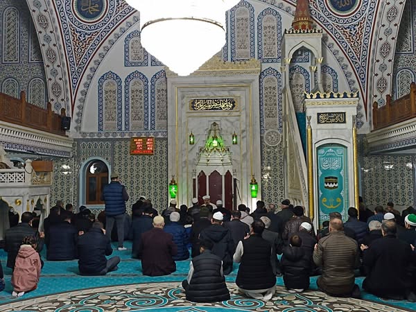 Şevket Başak Camiinde Kandil Programı tertip edildi