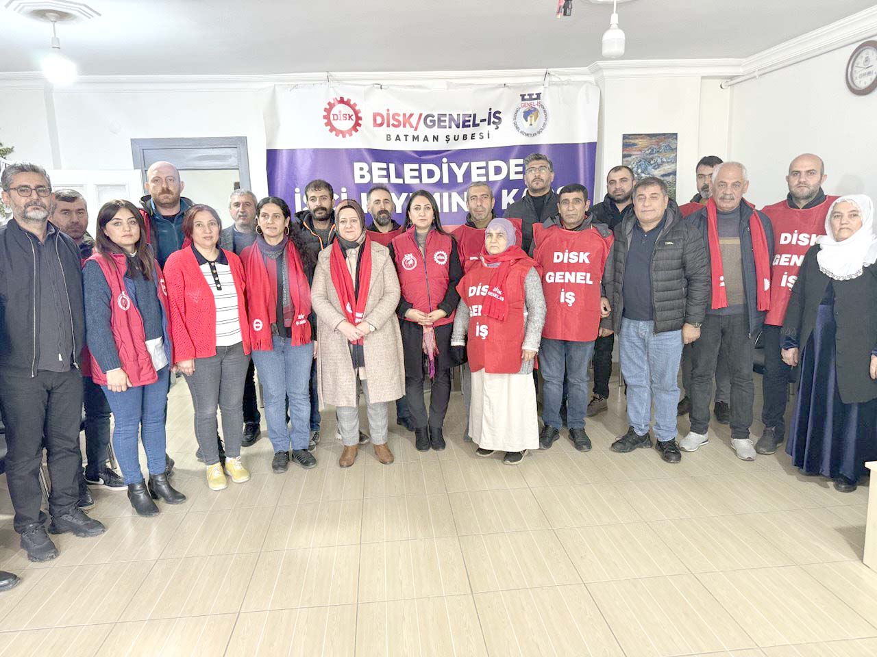 İşçilere Milletvekili Zeynep Oduncu’dan Destek