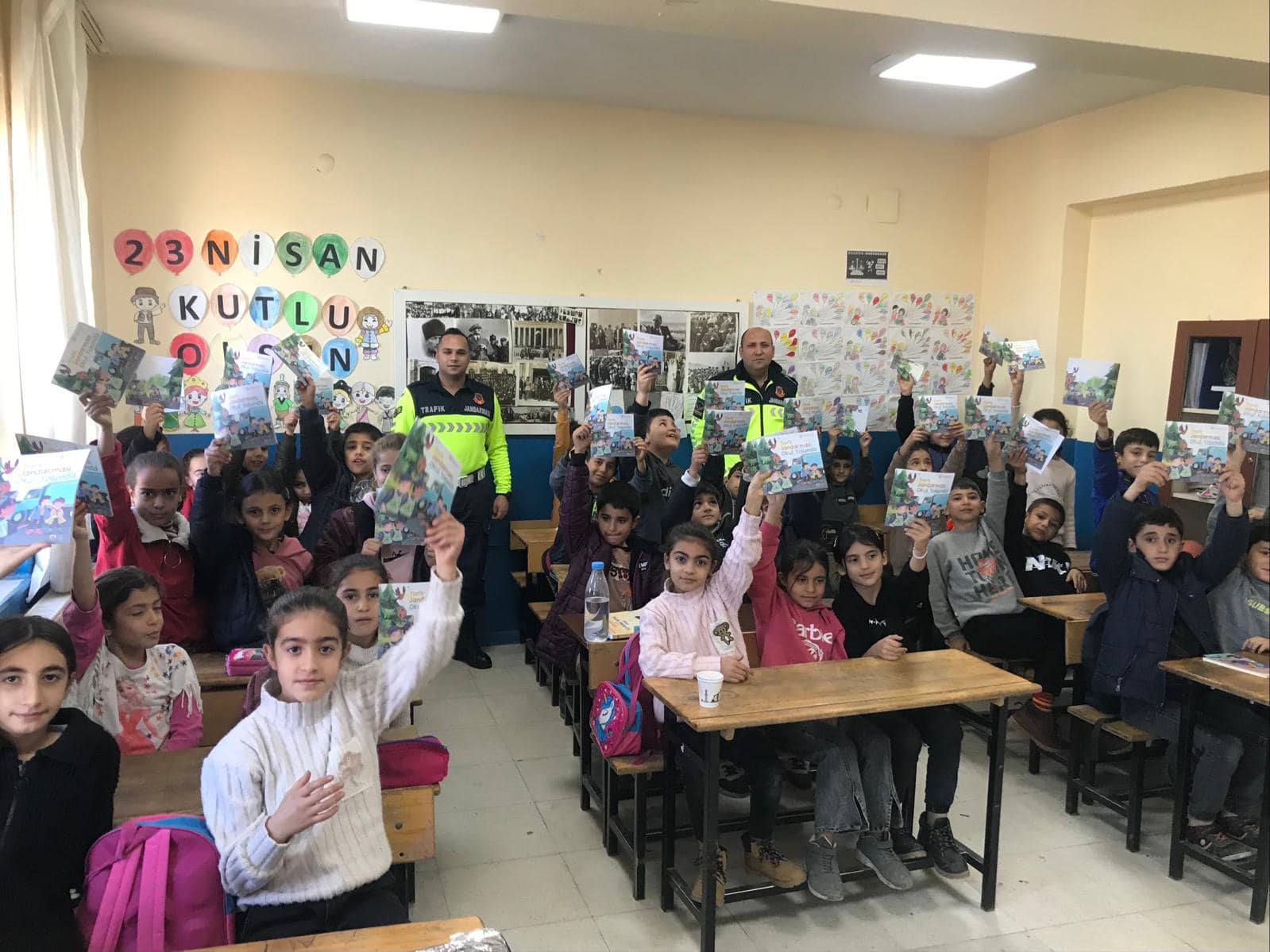 Jandarmadan öğrencilere trafik eğitimi