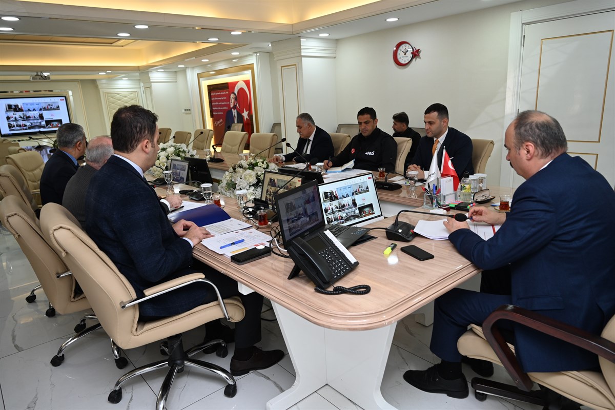 Depremde ahırları zarar gören vatandaşlara hibe desteği